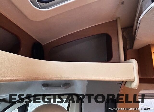 BURSTNER IXEO 666 SEMINTEGRALE BASCULANTE 2009 674 cm DOPPIO CLIMA pieno