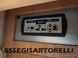 BURSTNER IXEO 666 SEMINTEGRALE BASCULANTE 2009 674 cm DOPPIO CLIMA pieno