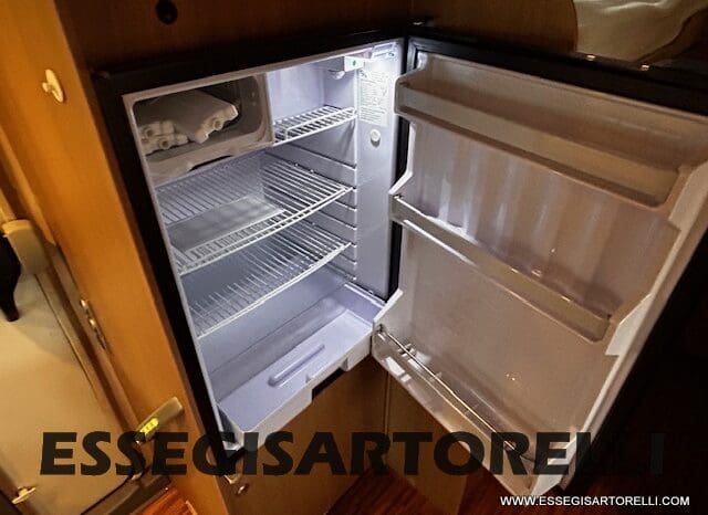 BURSTNER IXEO 666 SEMINTEGRALE BASCULANTE 2009 674 cm DOPPIO CLIMA pieno