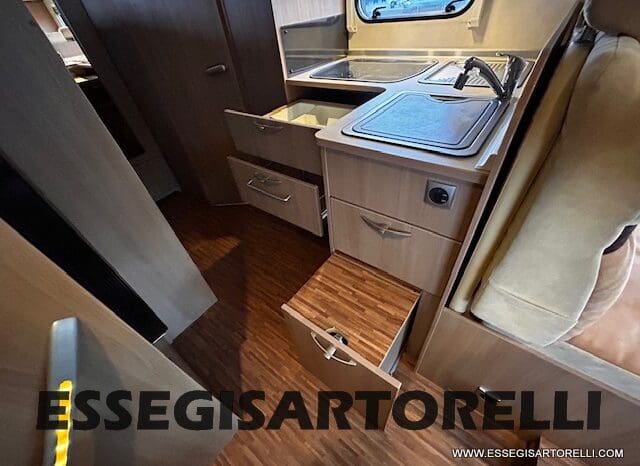 BURSTNER IXEO 666 SEMINTEGRALE BASCULANTE 2009 674 cm DOPPIO CLIMA pieno