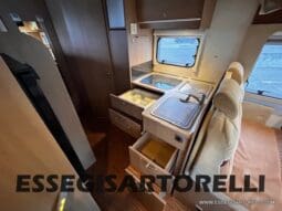 BURSTNER IXEO 666 SEMINTEGRALE BASCULANTE 2009 674 cm DOPPIO CLIMA pieno