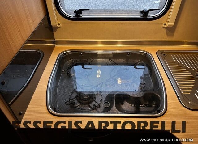 BURSTNER IXEO 666 SEMINTEGRALE BASCULANTE 2009 674 cm DOPPIO CLIMA pieno