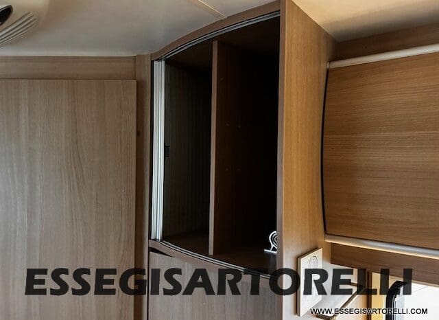 BURSTNER IXEO 666 SEMINTEGRALE BASCULANTE 2009 674 cm DOPPIO CLIMA pieno