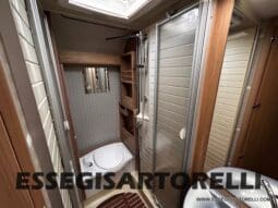 BURSTNER IXEO 666 SEMINTEGRALE BASCULANTE 2009 674 cm DOPPIO CLIMA pieno