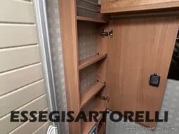 BURSTNER IXEO 666 SEMINTEGRALE BASCULANTE 2009 674 cm DOPPIO CLIMA pieno