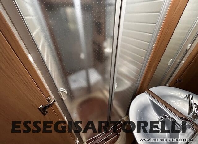 BURSTNER IXEO 666 SEMINTEGRALE BASCULANTE 2009 674 cm DOPPIO CLIMA pieno