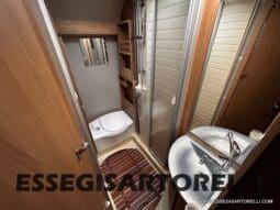 BURSTNER IXEO 666 SEMINTEGRALE BASCULANTE 2009 674 cm DOPPIO CLIMA pieno