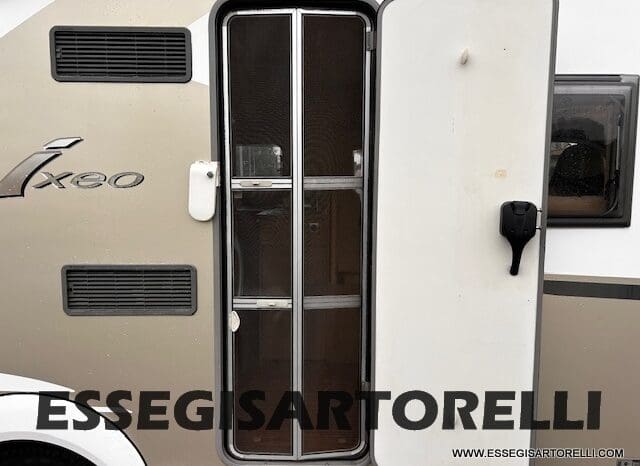 BURSTNER IXEO 666 SEMINTEGRALE BASCULANTE 2009 674 cm DOPPIO CLIMA pieno