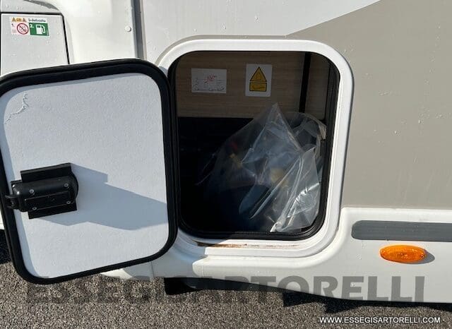 CHAUSSON ETAPE 650 GARAGE 636 CM 01/2025 KM 3.264 DOPPIO CLIMA pieno