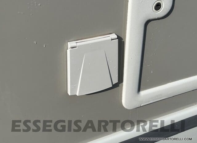 CHAUSSON ETAPE 650 GARAGE 636 CM 01/2025 KM 3.264 DOPPIO CLIMA pieno