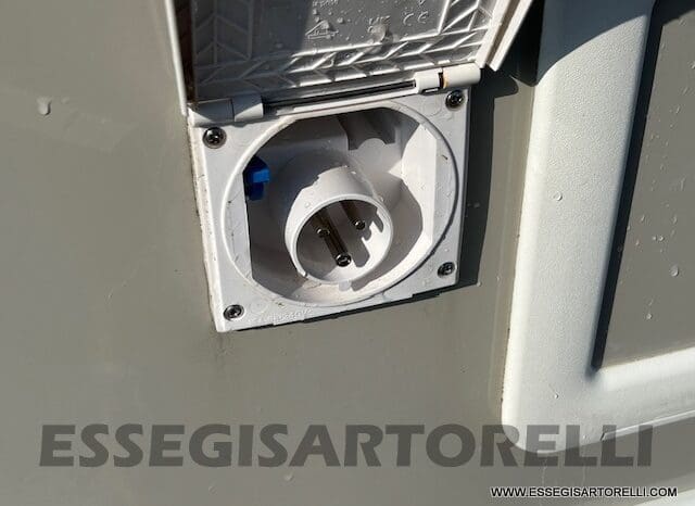 CHAUSSON ETAPE 650 GARAGE 636 CM 01/2025 KM 3.264 DOPPIO CLIMA pieno