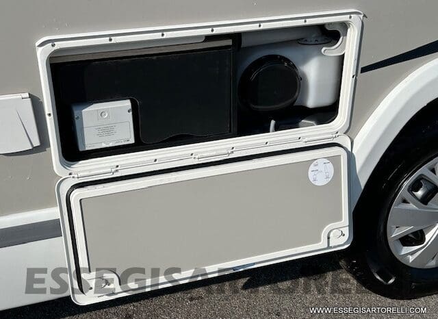 CHAUSSON ETAPE 650 GARAGE 636 CM 01/2025 KM 3.264 DOPPIO CLIMA pieno