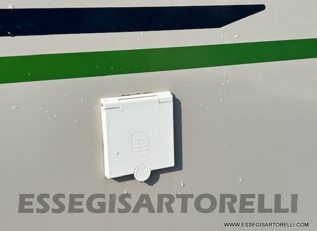 CHAUSSON ETAPE 650 GARAGE 636 CM 01/2025 KM 3.264 DOPPIO CLIMA pieno