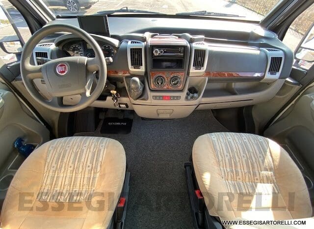 LAIKA REXOSLINE 650 3.000 160 CV POWER 2009 677 CM pieno