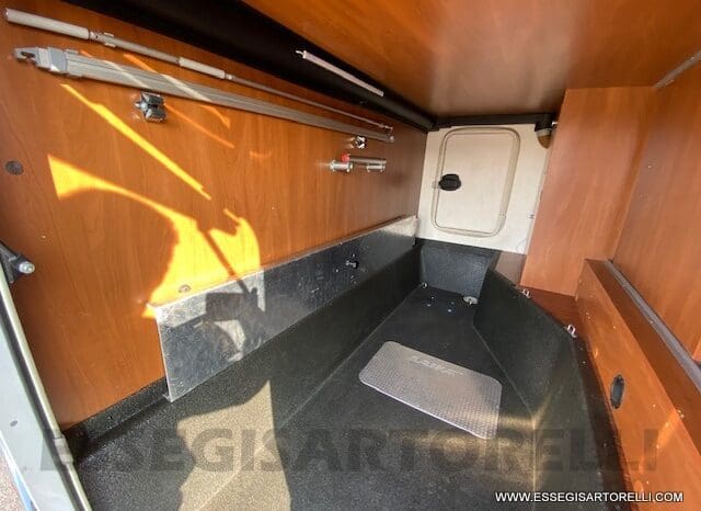 LAIKA REXOSLINE 650 3.000 160 CV POWER 2009 677 CM pieno