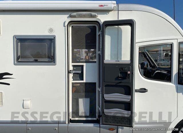 LAIKA REXOSLINE 650 3.000 160 CV POWER 2009 677 CM pieno