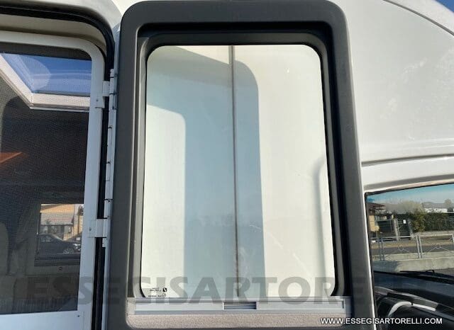 LAIKA REXOSLINE 650 3.000 160 CV POWER 2009 677 CM pieno