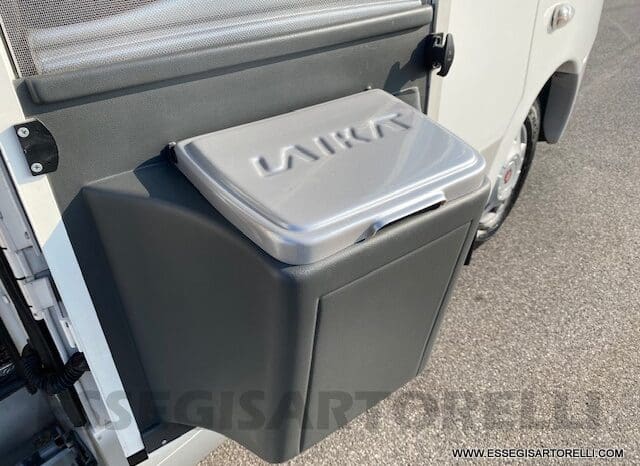 LAIKA REXOSLINE 650 3.000 160 CV POWER 2009 677 CM pieno