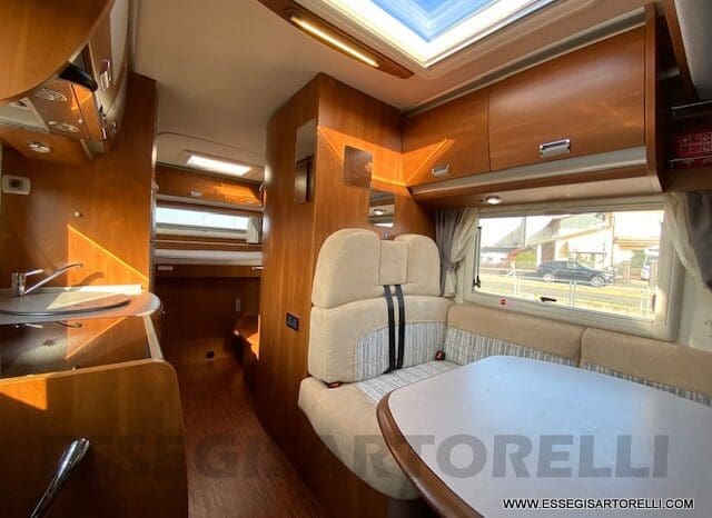 LAIKA REXOSLINE 650 3.000 160 CV POWER 2009 677 CM pieno