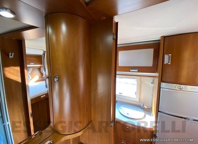 LAIKA REXOSLINE 650 3.000 160 CV POWER 2009 677 CM pieno