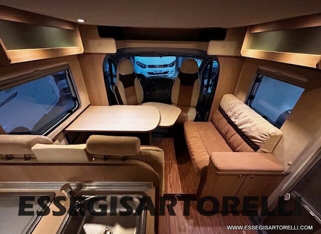 BURSTNER IXEO 666 SEMINTEGRALE BASCULANTE 2009 674 cm DOPPIO CLIMA pieno