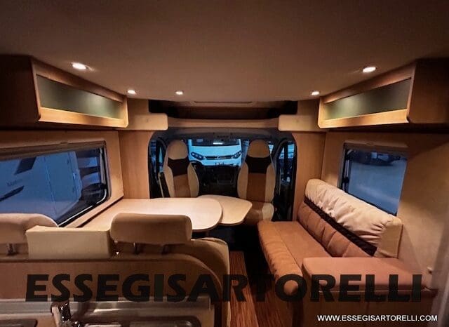 BURSTNER IXEO 666 SEMINTEGRALE BASCULANTE 2009 674 cm DOPPIO CLIMA pieno