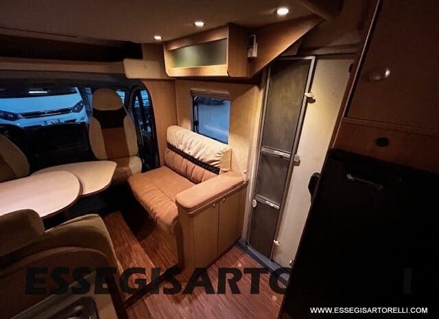 BURSTNER IXEO 666 SEMINTEGRALE BASCULANTE 2009 674 cm DOPPIO CLIMA pieno