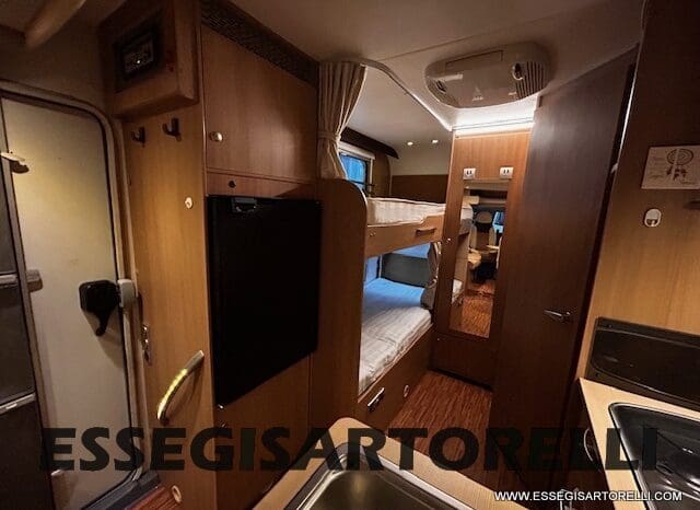 BURSTNER IXEO 666 SEMINTEGRALE BASCULANTE 2009 674 cm DOPPIO CLIMA pieno