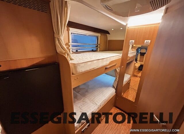 BURSTNER IXEO 666 SEMINTEGRALE BASCULANTE 2009 674 cm DOPPIO CLIMA pieno