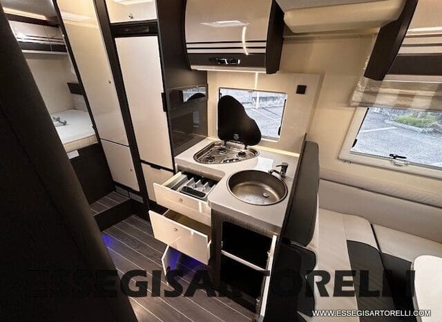 ROLLER TEAM KRONOS ADVANCE 295 TL BASCULANTE MAXIGARAGE MY 2024 (12/2023) 699 CM pieno