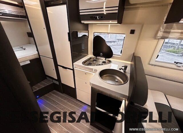 ROLLER TEAM KRONOS ADVANCE 295 TL BASCULANTE MAXIGARAGE MY 2024 (12/2023) 699 CM pieno