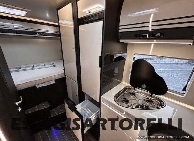 ROLLER TEAM KRONOS ADVANCE 295 TL BASCULANTE MAXIGARAGE MY 2024 (12/2023) 699 CM pieno