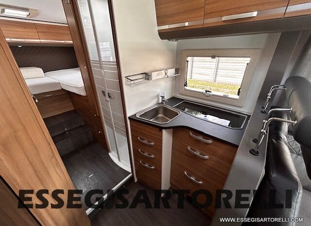 ADRIA CORAL XL A 670 SL GARAGE GEMELLI 2021 WEBASTO UNIPROPRIETARIO pieno