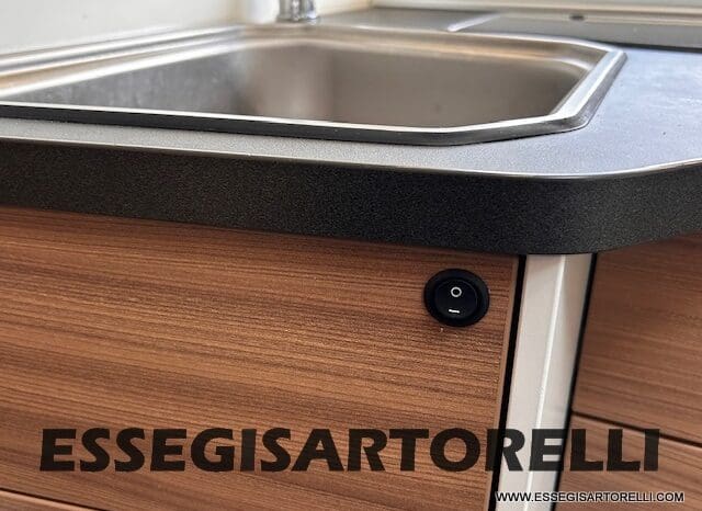 ADRIA CORAL XL A 670 SL GARAGE GEMELLI 2021 WEBASTO UNIPROPRIETARIO pieno