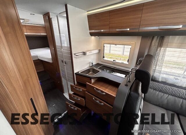 ADRIA CORAL XL A 670 SL GARAGE GEMELLI 2021 WEBASTO UNIPROPRIETARIO pieno