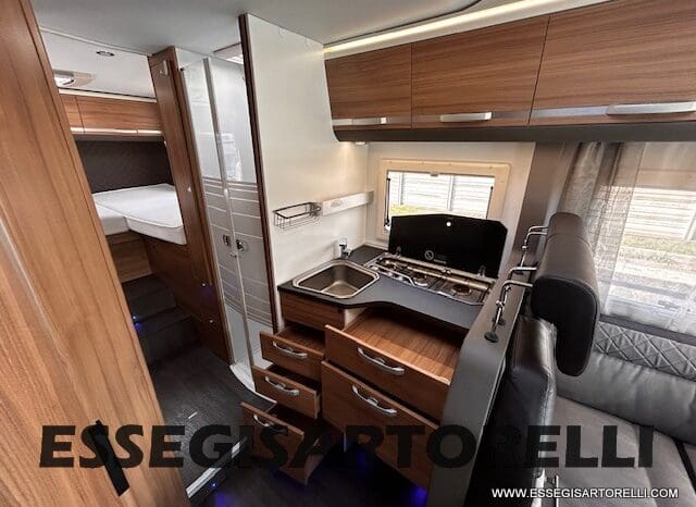 ADRIA CORAL XL A 670 SL GARAGE GEMELLI 2021 WEBASTO UNIPROPRIETARIO pieno