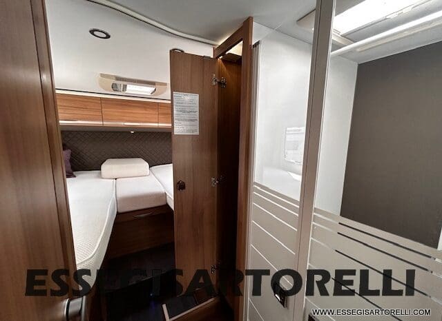 ADRIA CORAL XL A 670 SL GARAGE GEMELLI 2021 WEBASTO UNIPROPRIETARIO pieno
