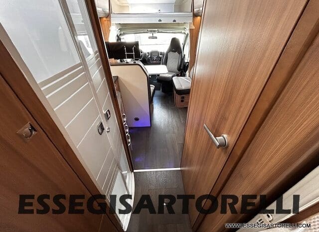 ADRIA CORAL XL A 670 SL GARAGE GEMELLI 2021 WEBASTO UNIPROPRIETARIO pieno