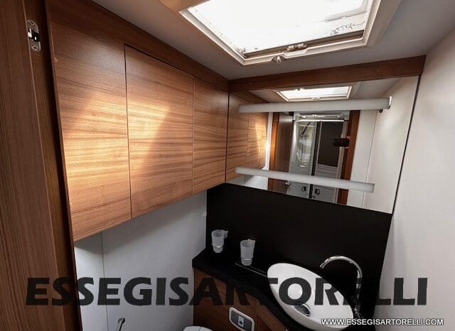 ADRIA CORAL XL A 670 SL GARAGE GEMELLI 2021 WEBASTO UNIPROPRIETARIO pieno