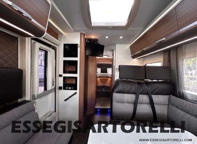 ADRIA CORAL XL A 670 SL GARAGE GEMELLI 2021 WEBASTO UNIPROPRIETARIO pieno