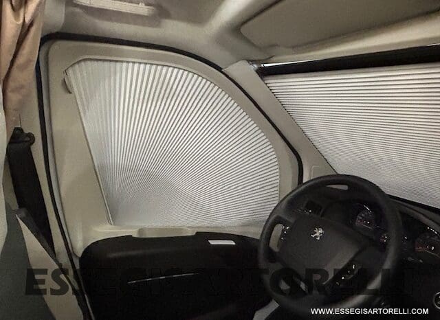 CHAUSSON ETAPE 650 GARAGE 636 CM 01/2025 KM 3.264 DOPPIO CLIMA pieno