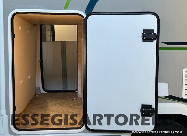 CHAUSSON ETAPE 650 GARAGE 636 CM 01/2025 KM 3.264 DOPPIO CLIMA pieno