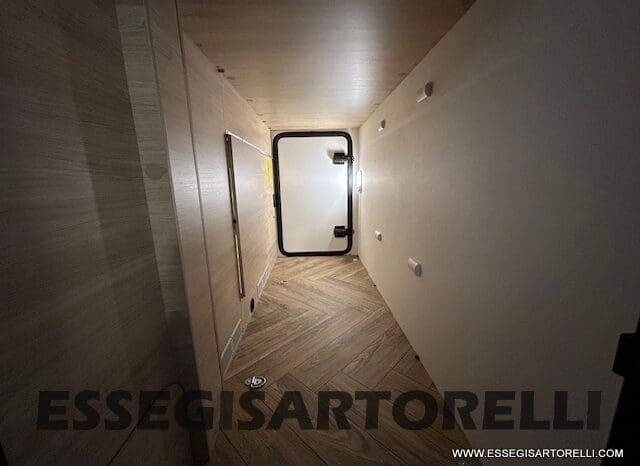 CHAUSSON ETAPE 650 GARAGE 636 CM 01/2025 KM 3.264 DOPPIO CLIMA pieno