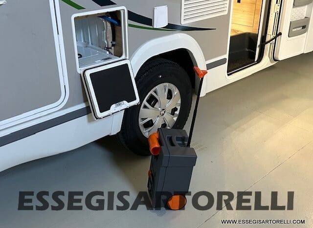 CHAUSSON ETAPE 650 GARAGE 636 CM 01/2025 KM 3.264 DOPPIO CLIMA pieno