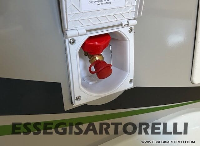 CHAUSSON ETAPE 650 GARAGE 636 CM 01/2025 KM 3.264 DOPPIO CLIMA pieno