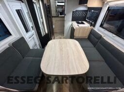 CHAUSSON ETAPE 650 GARAGE 636 CM 01/2025 KM 3.264 DOPPIO CLIMA pieno