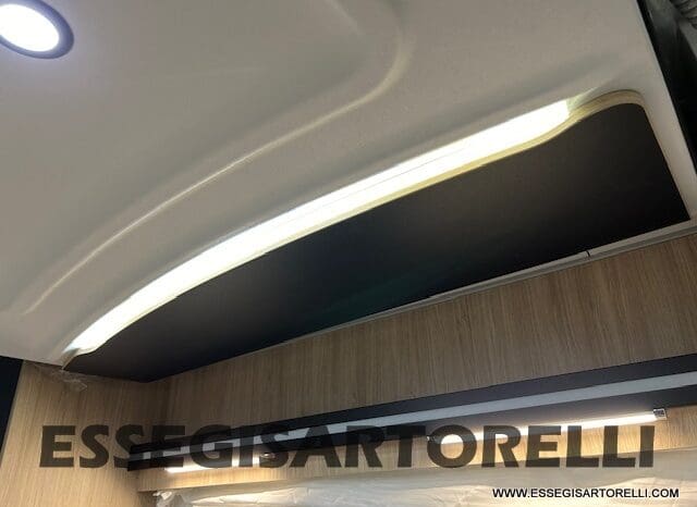 CHAUSSON ETAPE 650 GARAGE 636 CM 01/2025 KM 3.264 DOPPIO CLIMA pieno