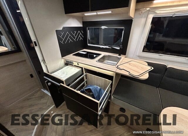 CHAUSSON ETAPE 650 GARAGE 636 CM 01/2025 KM 3.264 DOPPIO CLIMA pieno