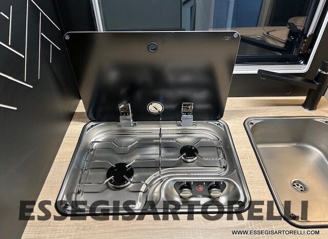 CHAUSSON ETAPE 650 GARAGE 636 CM 01/2025 KM 3.264 DOPPIO CLIMA pieno