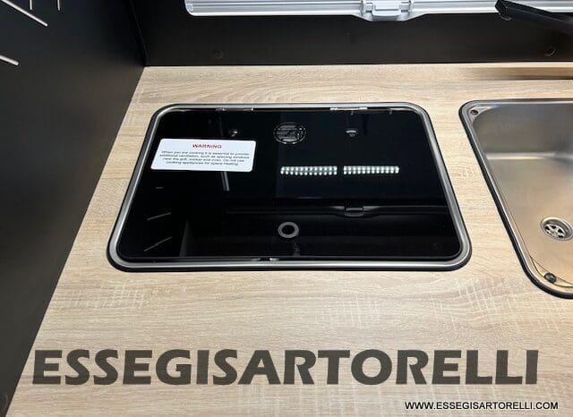 CHAUSSON ETAPE 650 GARAGE 636 CM 01/2025 KM 3.264 DOPPIO CLIMA pieno